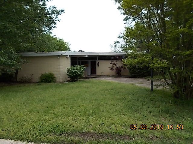 1st image of 207 Lombardy Dr