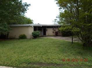 207 Lombardy Dr, East Prairie, MO 63845