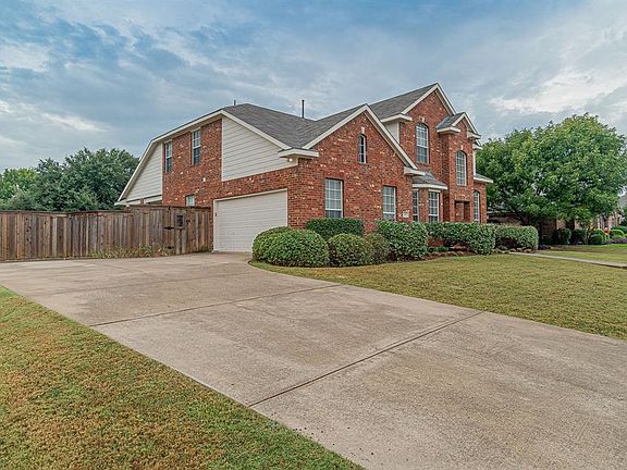 2nd image of 452 Lakedale Dr