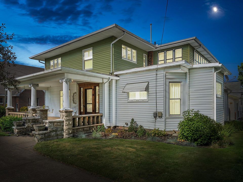 1st image of 208 Moccasin St