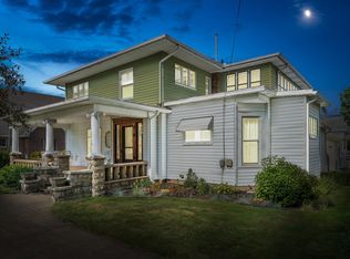 208 Moccasin St, Buchanan, MI 49107