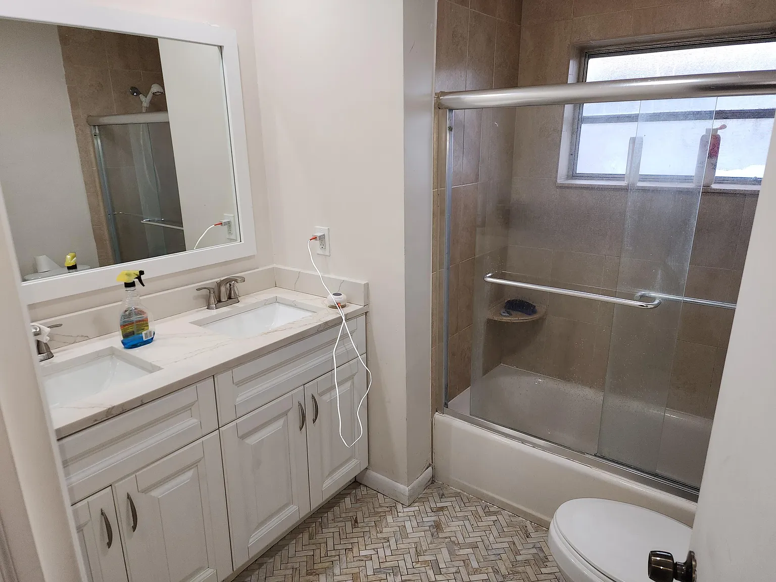4 bed, 2.0 bath, 1768 sqft, $3,100 — Photo 3