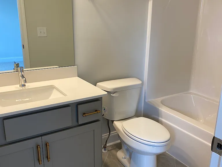 130 Buckfast Ln — Photo 12