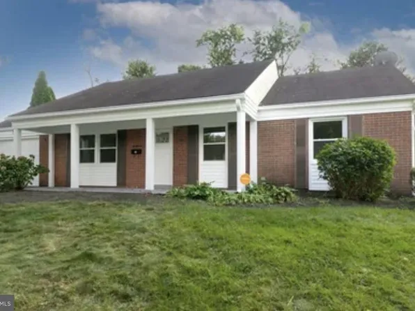 17 Topeka Pass, Willingboro, NJ 08046