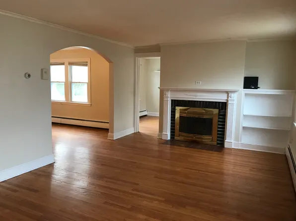 131 Seymour Ave, West Hartford, CT 06119