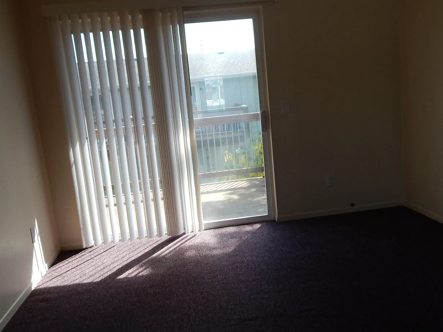 2 bed, $925 — Photo 2
