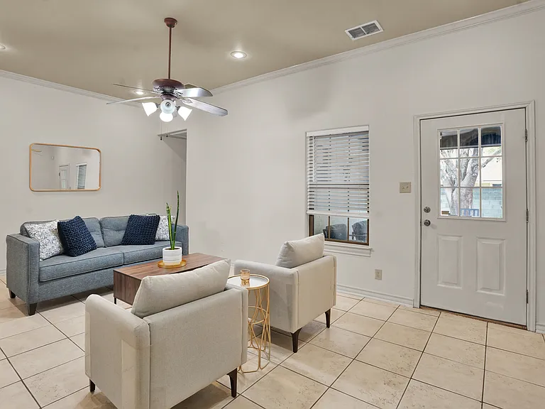 2061 Don Pascual Ln — Photo 5