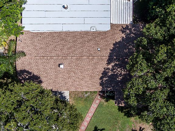 3rd image of 1383 Highfield Dr