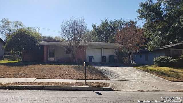 1st image of 4834 Cambray Dr