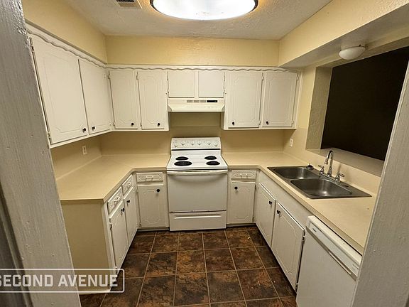 2nd image of 1813 Country Village Blvd