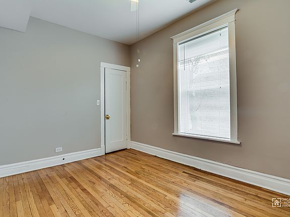 4th image of 10723 S Michigan Ave #2