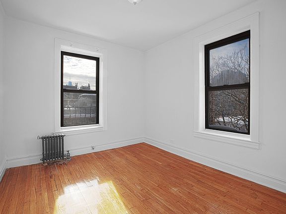 5th image of 82 Jane St APT 5D