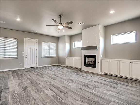 3rd image of 14201 Village Creek Way