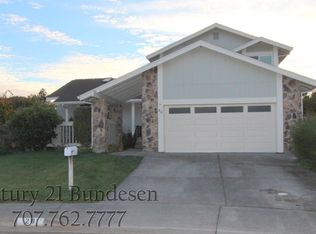 28 Village East Ct, Petaluma, CA