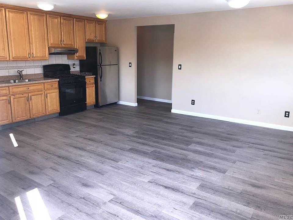 1st image of 30-14 45th St Floor 3