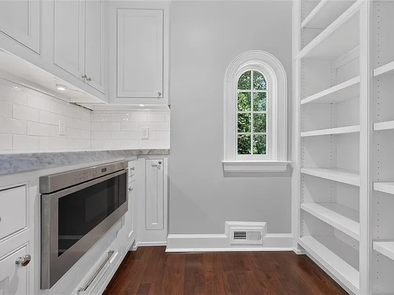 140 Valley Rd NW — Photo 30