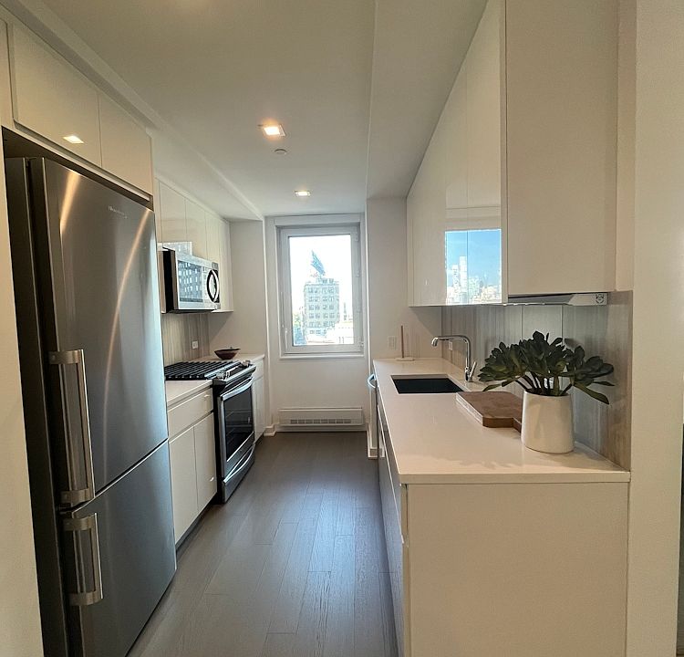 1st image of 2922 Northern Blvd #903A