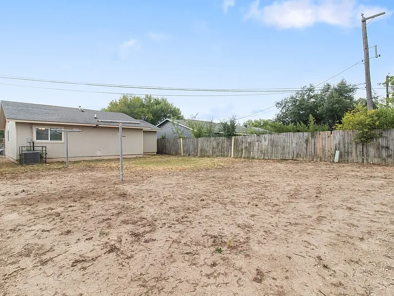1523 Noble Oak Dr — Photo 5