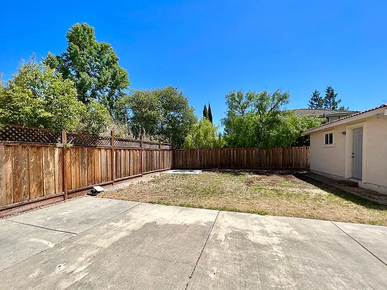 1924 Shurtleff Ave — Photo 28