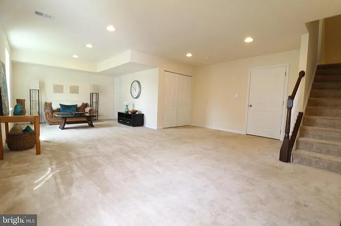 145 Time Cir — Photo 25