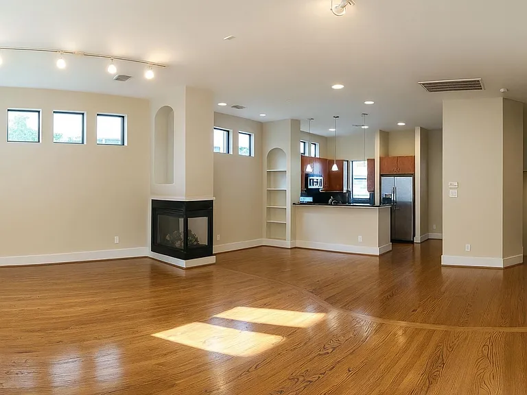 404 Parker St — Photo 9