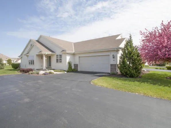 858 N Sandy Ln, Elkhorn, WI 53121