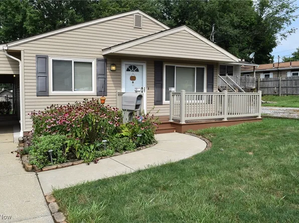 608 Gibbs Rd, Akron, OH 44312