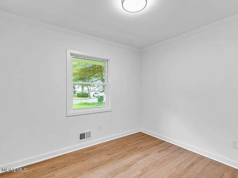 20 Oak Hill Dr — Photo 12
