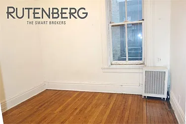 Rented by R New York