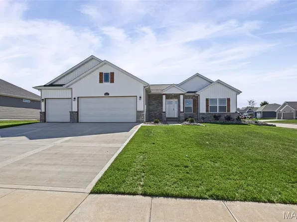 8442 Herrick Park Dr, Troy, IL 62294