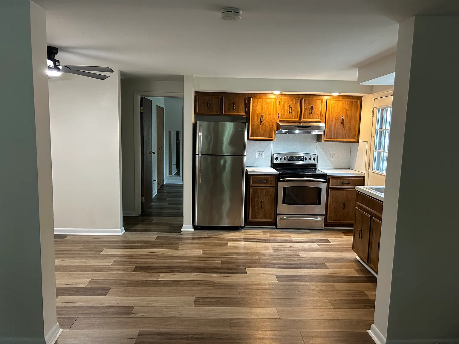 2 bed, 910 sqft, $1,250 — Photo 4