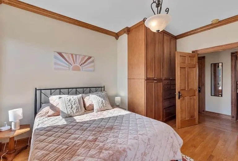 2822 N Shepard Ave #UPPER — Photo 10