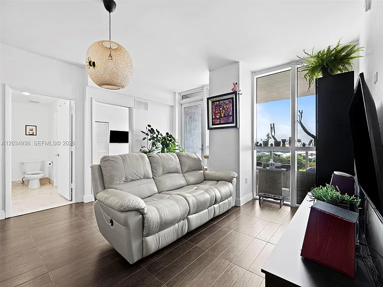244 Biscayne Blvd #701 — Photo 10