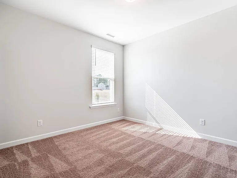 179 Castle Pond Way — Photo 47