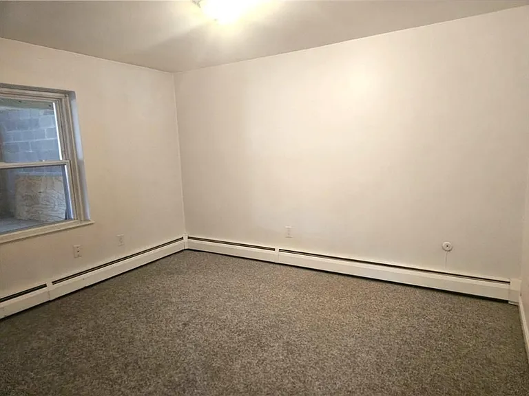 124 Jane St #B — Photo 14