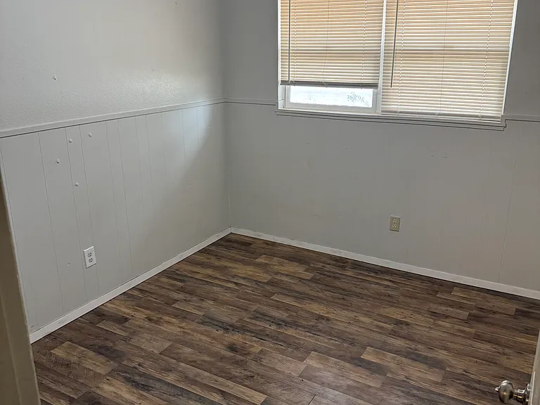 2917 N Northwest Dr — Photo 9