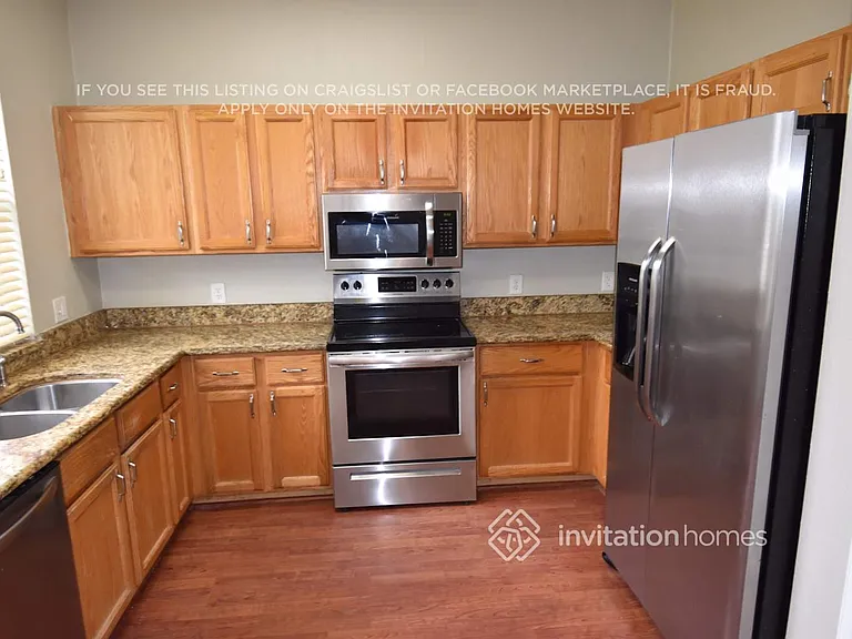 15062 Oak Chase Ct — Photo 5