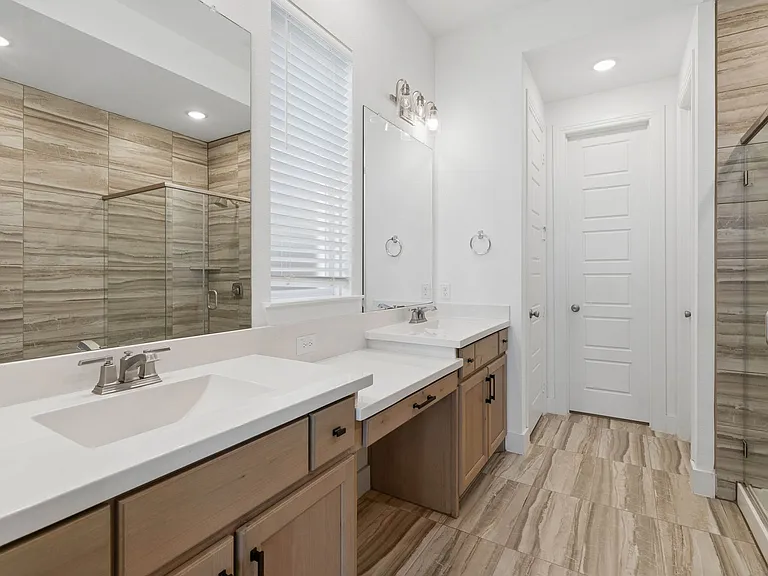 1905 Rhea Ct — Photo 17