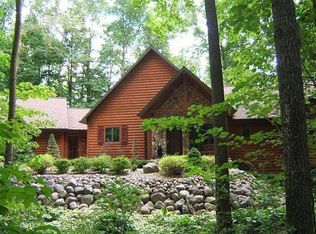 N1048 Wood Ln, Pulaski, WI 54162