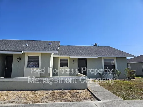 4031 SW 7th Pl Photo 1