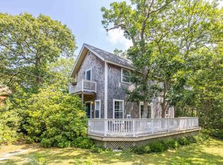 50 Grovedale Rd, Oak Bluffs, MA 02557