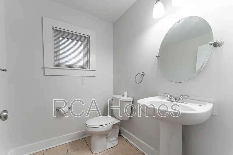 2 bed, 1.5 bath, 1014 sqft, $1,800 — Photo 2