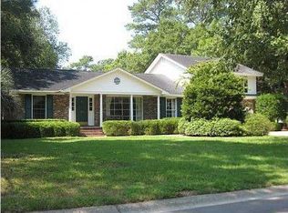 1029 Governors Rd, Mount Pleasant, SC 29464