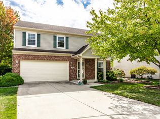 9215 Crossing Dr, Fishers, IN 46037