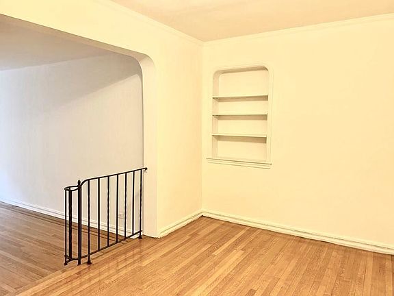 2nd image of 6864 Yellowstone Blvd APT A32