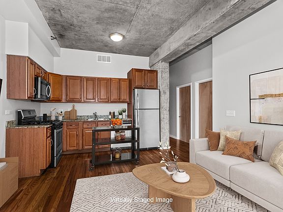 5th image of 1620 S Michigan Ave Unit 324