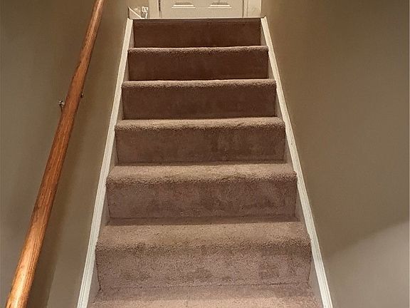5th image of 245 Bermont Ave