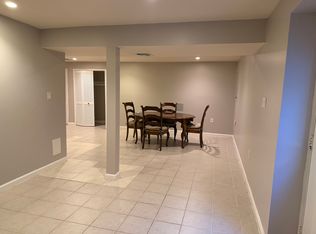 2744 Sutton Rd #2744, Vienna, VA 22181