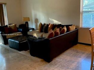 949 Bluewood Ter, Fort Lauderdale, FL 33327