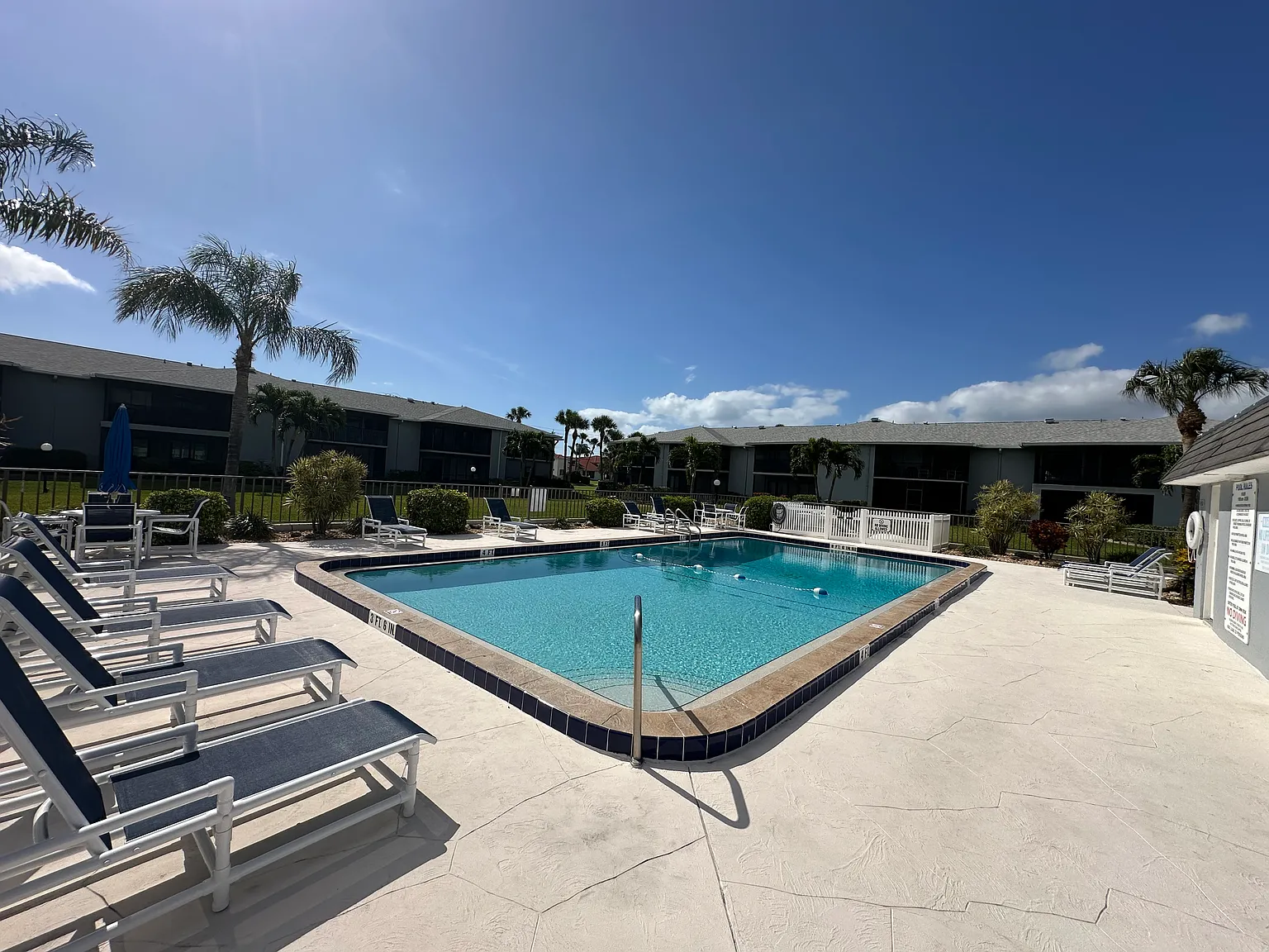 2 bed, 1058 sqft, $2,800 — Photo 3